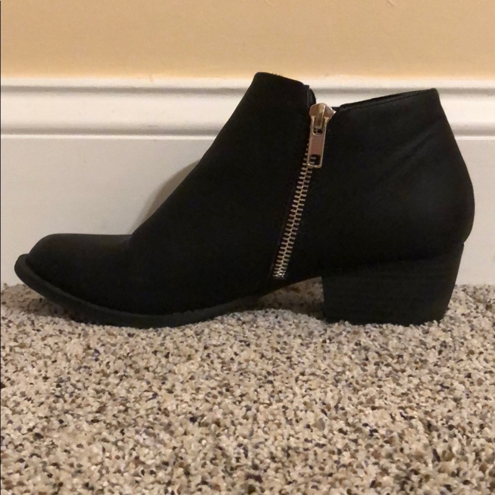 Unionbay Black Ankle Booties